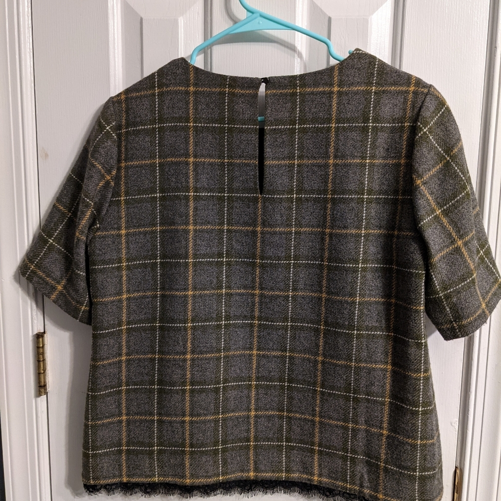 Blouse - Picture 2 of 3